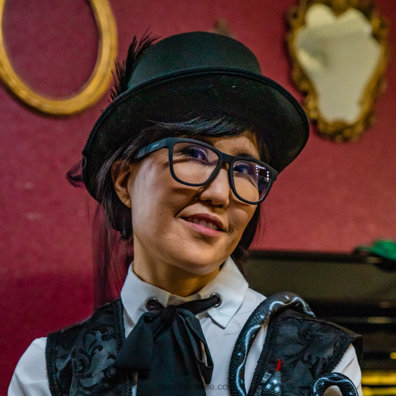 γρ Goodr σύγχρονο λάδι φιδιού 488L825